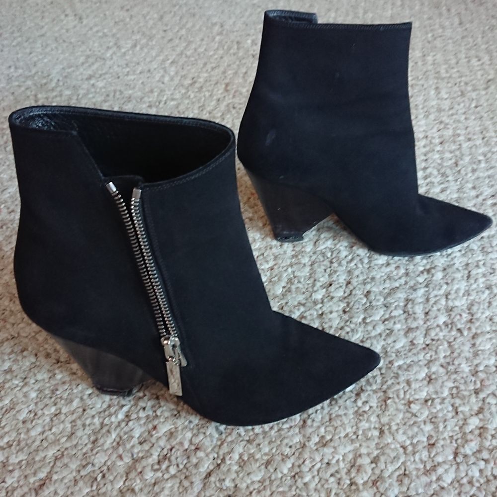 Saint Laurent Niki Asymmetric black Suede Ankle Boot size 36.5